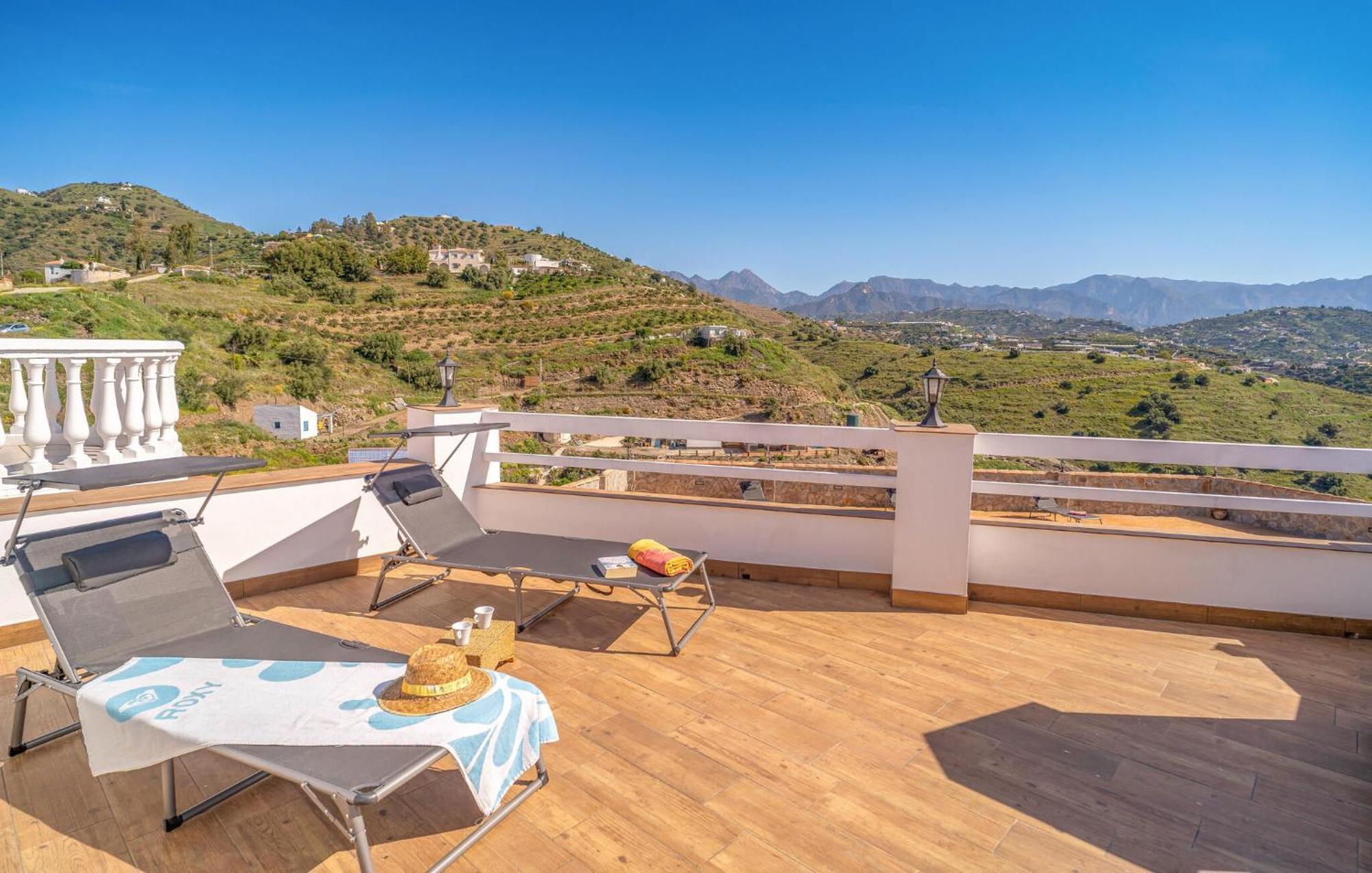 Stunning Home In Torrox With House Sea View エクステリア 写真